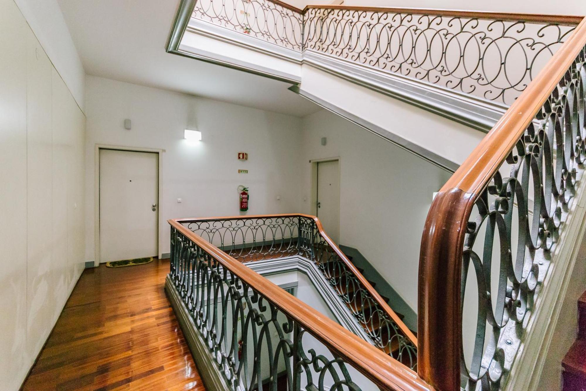 Chiado 2 Bedroom Elegant Apartment Lisboa Екстериор снимка
